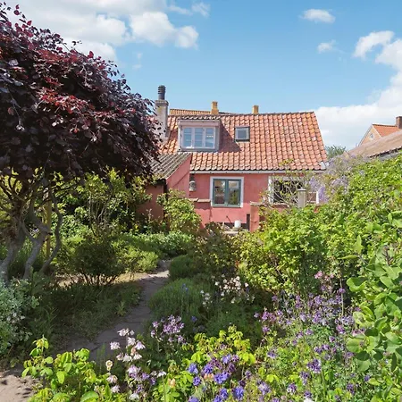 In With Kitchen Holiday home Svaneke